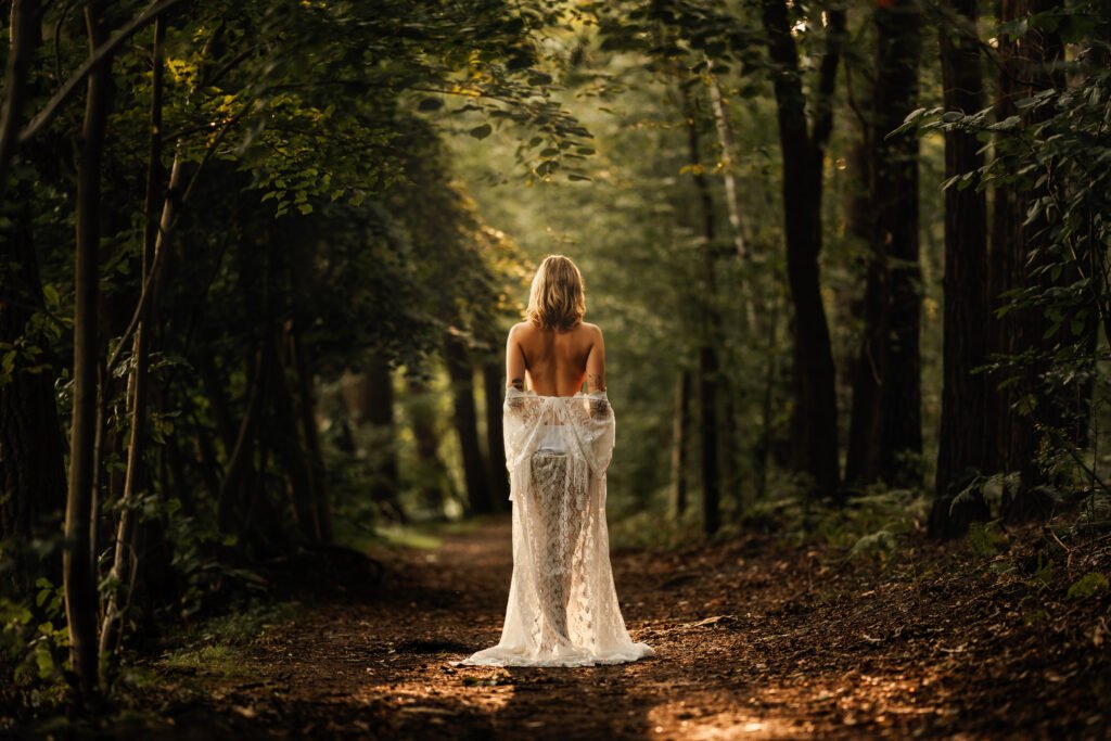 Akt fotoshooting natur schwarzwald